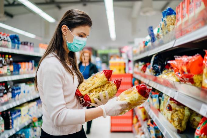 Como as idas ao supermercado mudaram com a pandemia do coronavírus